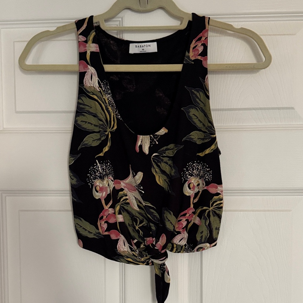 Babaton Black Floral Crop Top